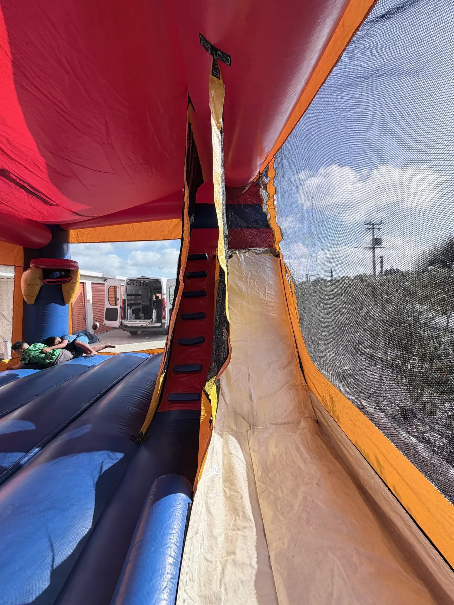 Rapid4 bouncy castle hire